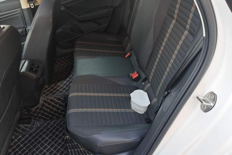 Used Volkswagen Lavida 2019 280TSI DSG Comfort Edition China VI standard Left Rear Seat