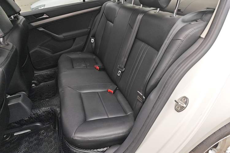 Used Volkswagen Lavida 2019 Lavida Start 1.5L Automatic Trendy Version China VI Standard Left Rear Seat