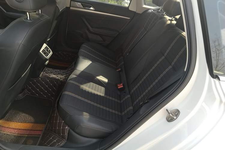 Used Volkswagen Lavida 2019 280TSI DSG Comfort Edition China VI standard Left Rear Seat