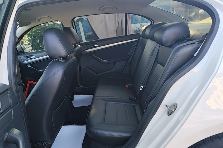Used Volkswagen Lavida 2019 Lavida Start 1.5L Automatic Trendy Version China VI Standard Left Rear Seat