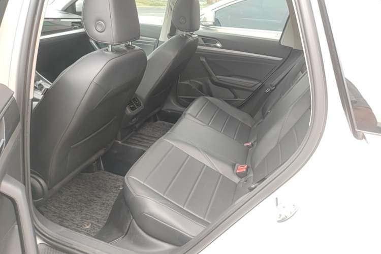 Used Volkswagen Lavida 2019 1.5L Automatic Comfort Edition China VI Standard Left Rear Seat