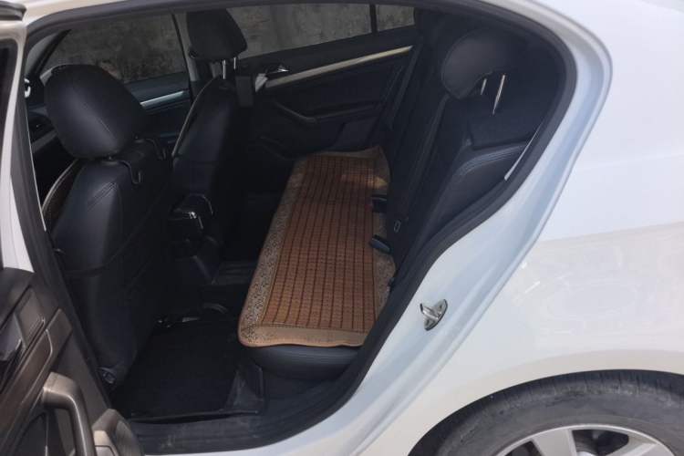 Used Volkswagen Lavida 2019 Lavida Start 1.5L Automatic Trendy Version China VI Standard Left Rear Seat