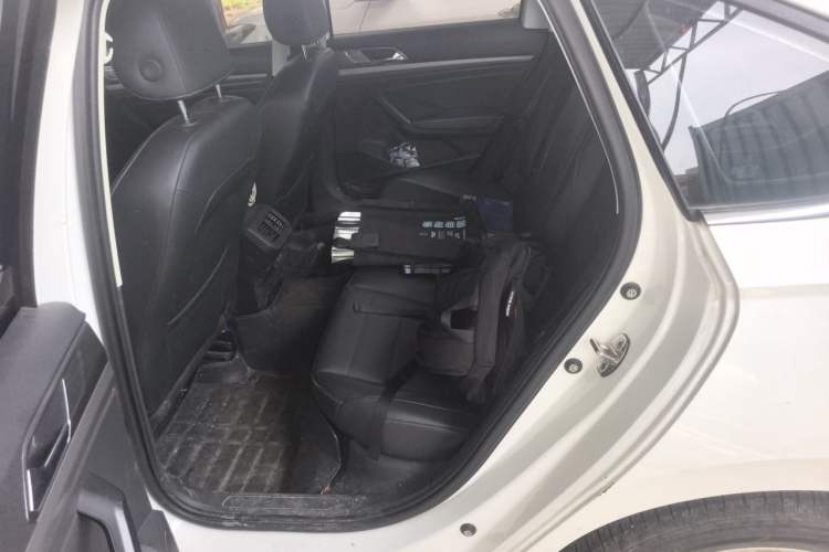 Used Volkswagen Lavida 2019 1.5L Automatic Comfort Edition China VI Standard Left Rear Seat