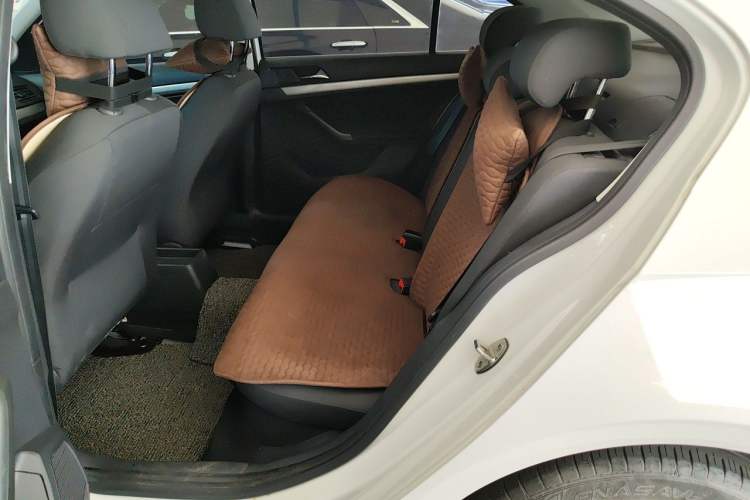 Used Volkswagen Lavida 2019 Lavida Start 1.5L Automatic Trendy Version China VI Standard Left Rear Seat
