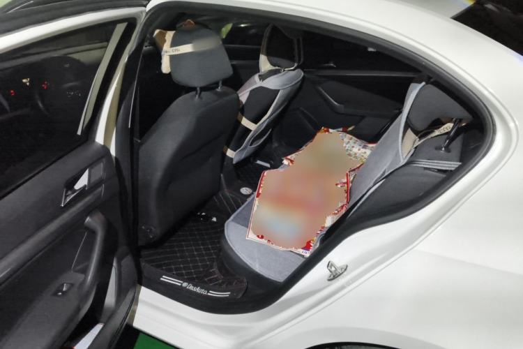 Used Volkswagen Lavida 2019 Lavida Start 1.5L Automatic Trendy Version China VI Standard Left Rear Seat