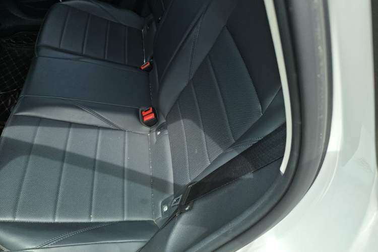 Used Volkswagen Lavida 2019 1.5L Automatic Comfort Edition China VI Standard Left Rear Seat