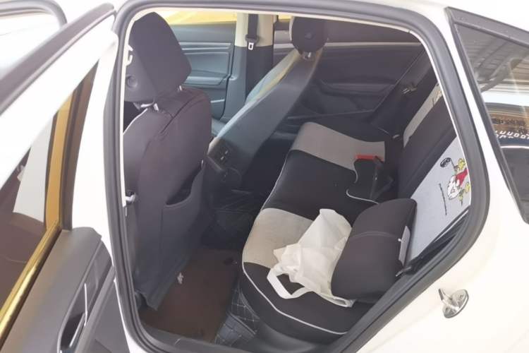 Used Volkswagen Lavida 2019 1.5L Automatic Comfort Edition China VI Standard Left Rear Seat