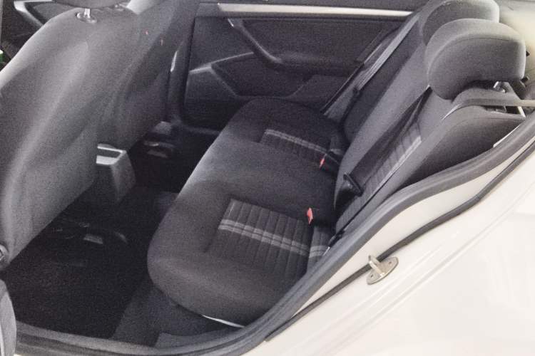 Used Volkswagen Lavida 2019 Lavida Start 1.5L Automatic Trendy Version China VI Standard Left Rear Seat