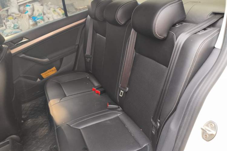 Used Volkswagen Lavida 2019 Lavida Start 1.5L Automatic Trendy Version China VI Standard Left Rear Seat