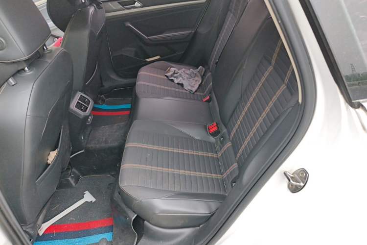 Used Volkswagen Lavida 2019 1.5L Manual Comfort Edition China VI Standard Left Rear Seat