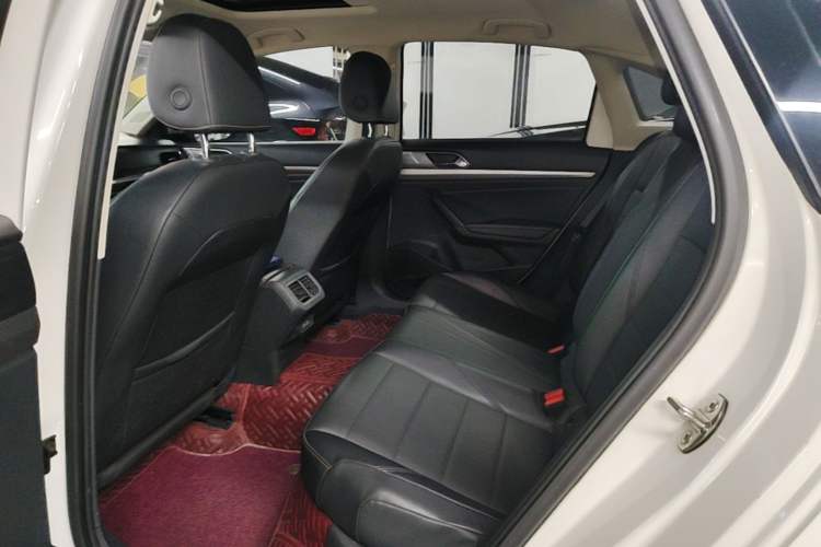 Used Volkswagen Lavida 2019 1.5L Automatic Comfort Edition China VI Standard Left Rear Seat