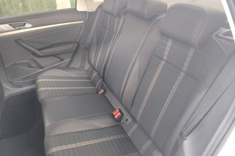 Used Volkswagen Lavida 2019 280TSI DSG Comfort Edition China VI standard Left Rear Seat