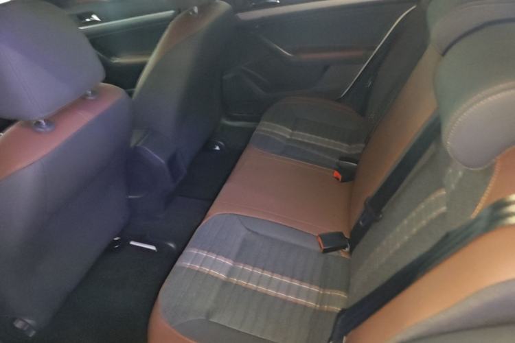 Used Volkswagen Lavida 2019 Lavida Start 1.5L Automatic Comfort Edition China VI Standard Left Rear Seat