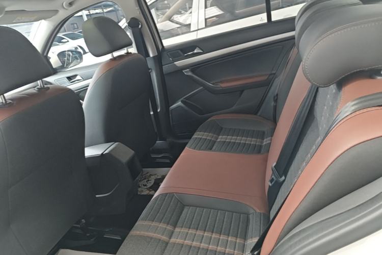 Used Volkswagen Lavida 2019 Lavida Start 1.5L Automatic Comfort Edition China VI Standard Left Rear Seat