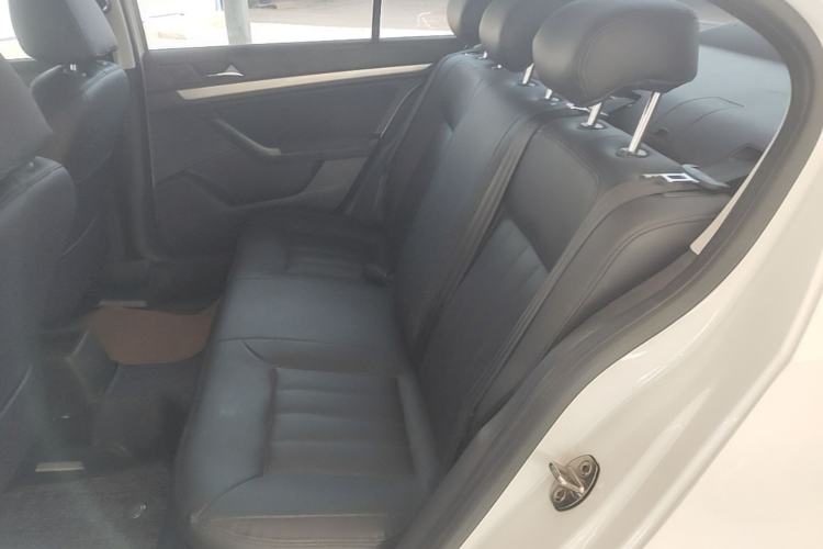 Used Volkswagen Lavida 2019 Lavida Start 1.5L Manual Fashion Edition China VI Standard Left Rear Seat