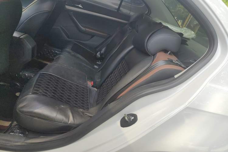 Used Volkswagen Lavida 2019 Lavida Start 1.5L Automatic Comfort Edition China VI Standard Left Rear Seat