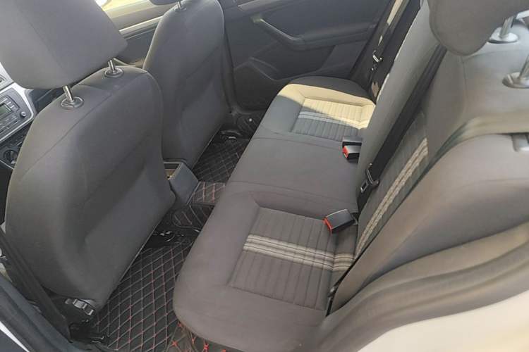 Used Volkswagen Lavida 2019 Lavida Start 1.5L Automatic Trendy Version China VI Standard Left Rear Seat