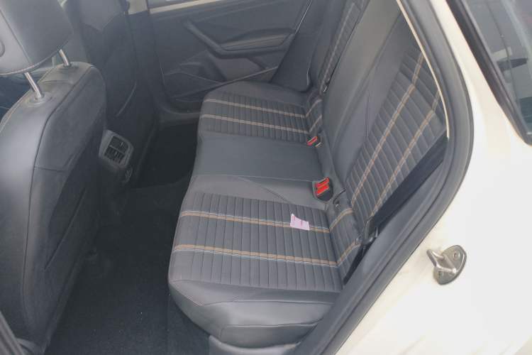 Used Volkswagen Lavida 2019 280TSI DSG Comfort Edition China VI standard Left Rear Seat