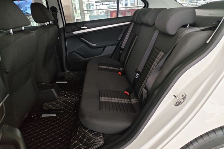 Used Volkswagen Lavida 2019 Lavida Start 1.5L Automatic Trendy Version China VI Standard Left Rear Seat
