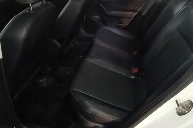 Used Volkswagen Lavida 2019 1.5L Automatic Comfort Edition China VI Standard Left Rear Seat