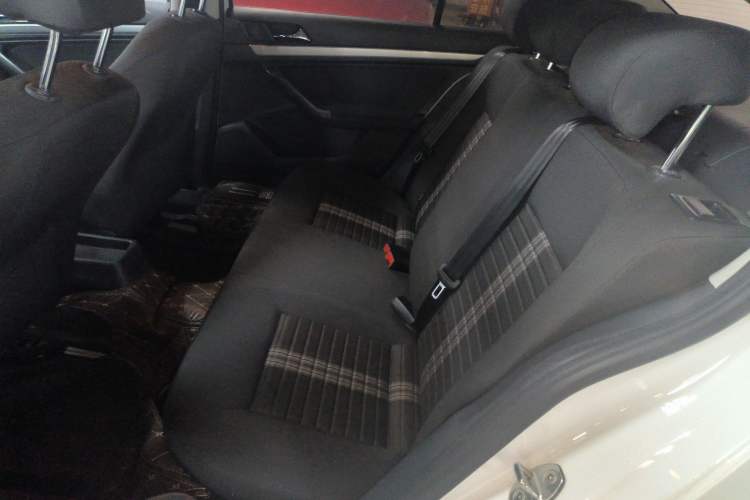 Used Volkswagen Lavida 2019 Lavida Start 1.5L Manual Fashion Edition China VI Standard Left Rear Seat