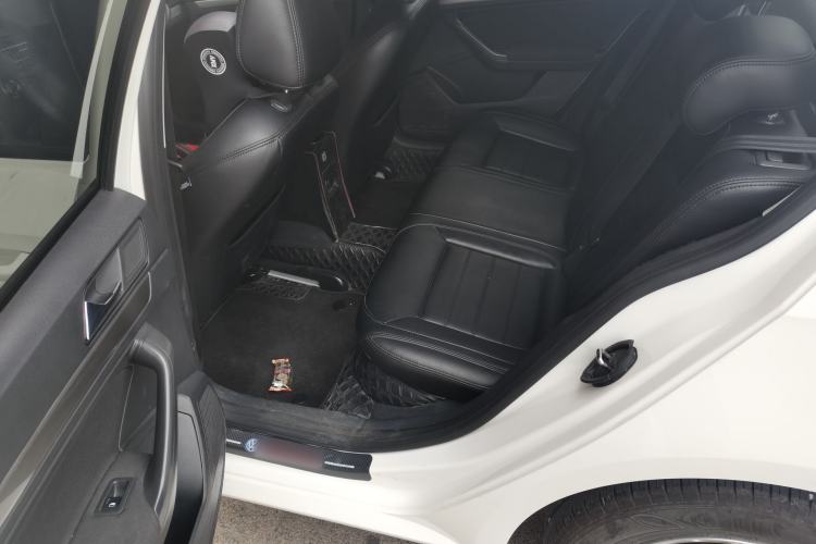 Used Volkswagen Lavida 2019 Lavida Start 1.5L Automatic Trendy Version China VI Standard Left Rear Seat