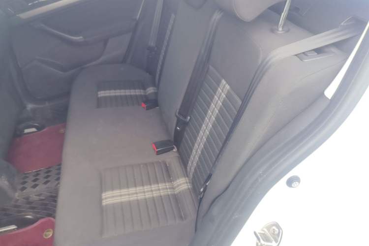Used Volkswagen Lavida 2019 Lavida Start 1.5L Automatic Trendy Version China VI Standard Left Rear Seat