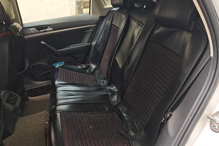 Used Volkswagen Lavida 2019 280TSI DSG Comfort Edition China VI standard Left Rear Seat