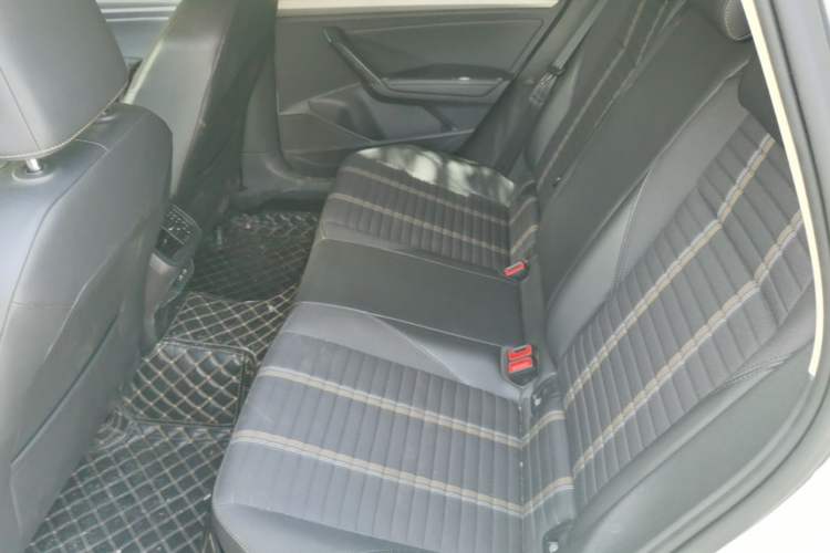 Used Volkswagen Lavida 2019 280TSI DSG Comfort Edition China VI standard Left Rear Seat