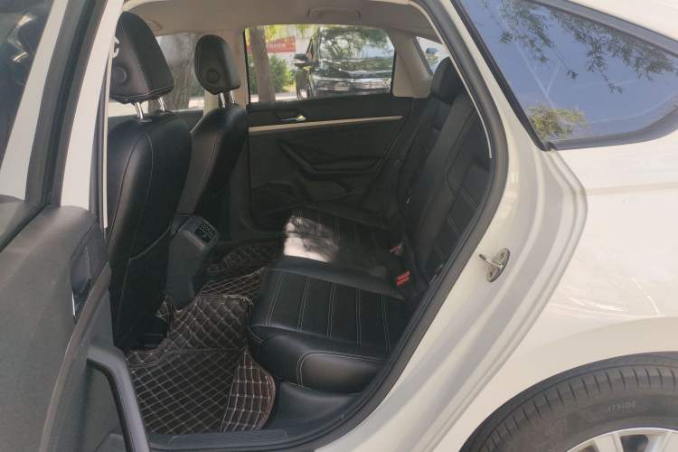 Used Volkswagen Lavida 2019 1.5L Automatic Fashion Edition China VI Left Rear Seat