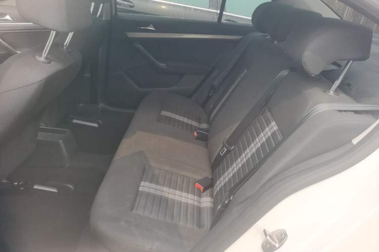 Used Volkswagen Lavida 2019 Lavida Start 1.5L Automatic Trendy Version China VI Standard Left Rear Seat