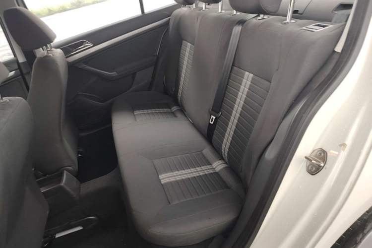Used Volkswagen Lavida 2019 Lavida Start 1.5L Automatic Trendy Version China VI Standard Left Rear Seat