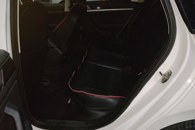 Used Volkswagen Lavida 2019 1.5L Automatic Vision Edition China VI Standard Left Rear Seat