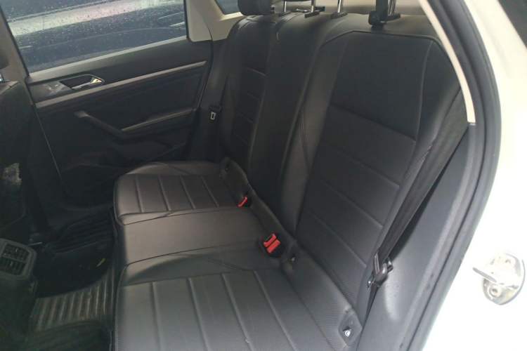 Used Volkswagen Lavida 2019 1.5L Automatic Comfort Edition China VI Standard Left Rear Seat