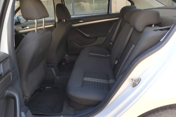 Used Volkswagen Lavida 2019 Lavida Start 1.5L Manual Fashion Edition China VI Standard Left Rear Seat