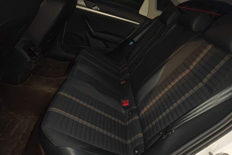 Used Volkswagen Lavida 2019 280TSI DSG Comfort Edition China VI standard Left Rear Seat