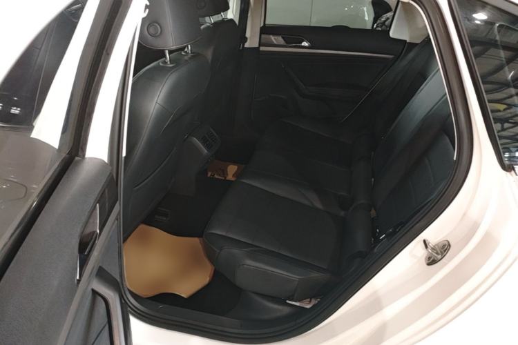 Used Volkswagen Lavida 2019 1.5L Automatic Comfort Edition China VI Standard Left Rear Seat