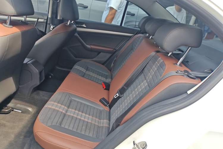 Used Volkswagen Lavida 2019 Lavida Start 1.5L Automatic Comfort Edition China VI Standard Left Rear Seat