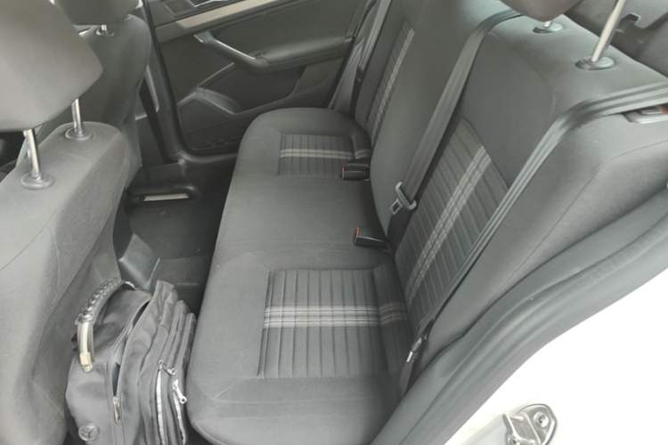 Used Volkswagen Lavida 2019 Lavida Start 1.5L Automatic Trendy Version China VI Standard Left Rear Seat