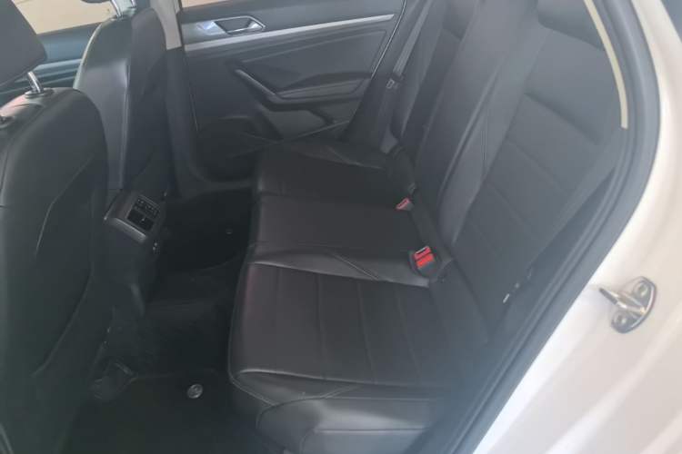 Used Volkswagen Lavida 2019 1.5L Automatic Comfort Edition China VI Standard Left Rear Seat