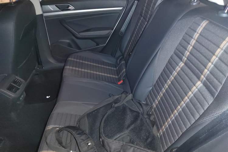 Used Volkswagen Lavida 2019 280TSI DSG Comfort Edition China VI standard Left Rear Seat