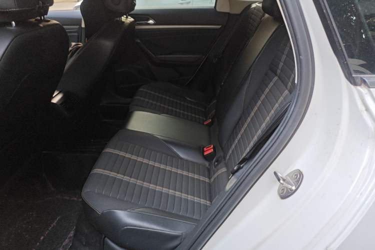 Used Volkswagen Lavida 2019 280TSI DSG Comfort Edition China VI standard Left Rear Seat