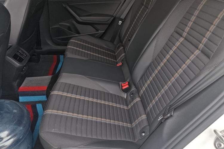 Used Volkswagen Lavida 2019 280TSI DSG Comfort Edition China VI standard Left Rear Seat