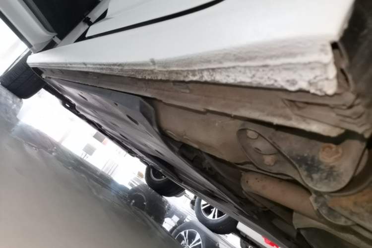 Used Volkswagen Lavida 2019 1.5L Automatic Comfort Edition China VI Standard Left Side Sill
