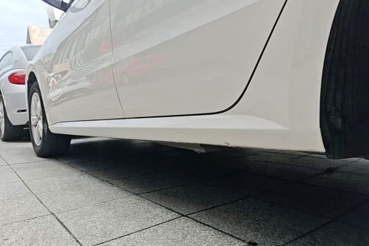 Used Volkswagen Lavida 2019 Lavida Start 1.5L Automatic Trendy Version China VI Standard Left Side Sill