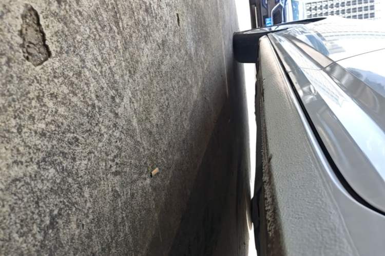 Used Volkswagen Lavida 2019 1.5L Automatic Comfort Edition China VI Standard Left Side Sill