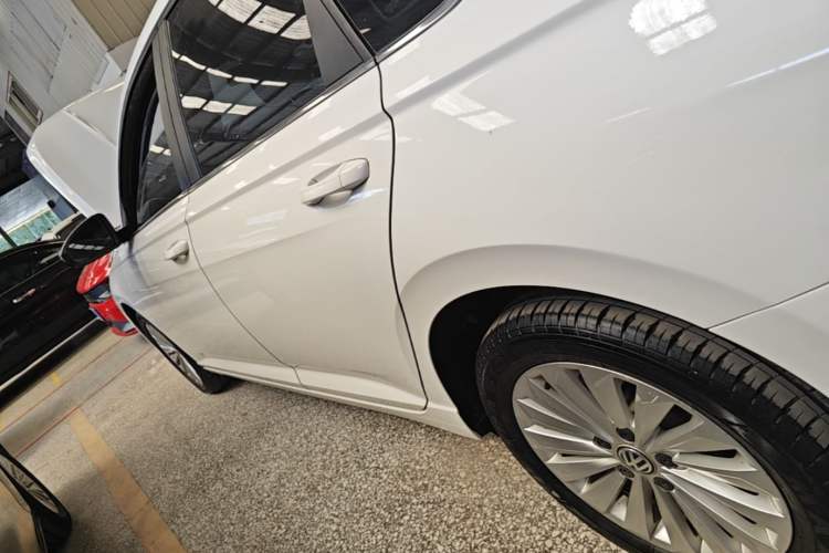 Used Volkswagen Lavida 2019 1.5L Automatic Comfort Edition China VI Standard Left Side Sill