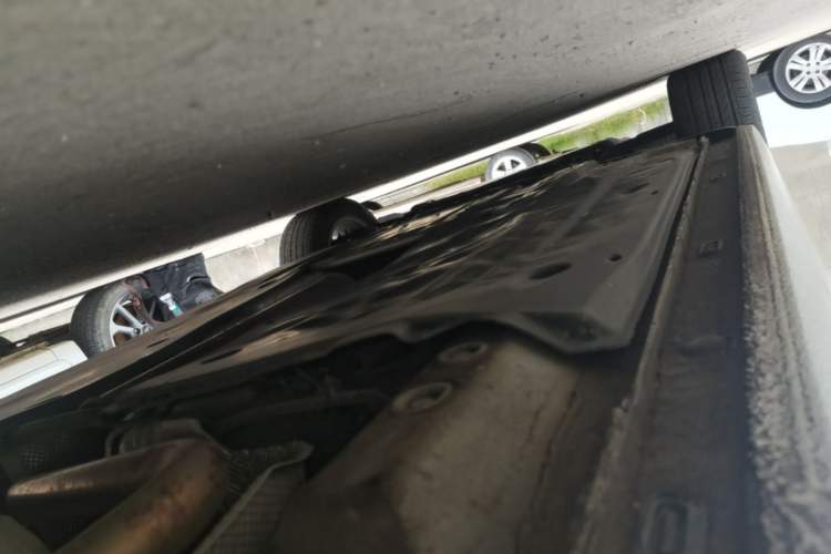 Used Volkswagen Lavida 2019 1.5L Automatic Comfort Edition China VI Standard Left Side Sill