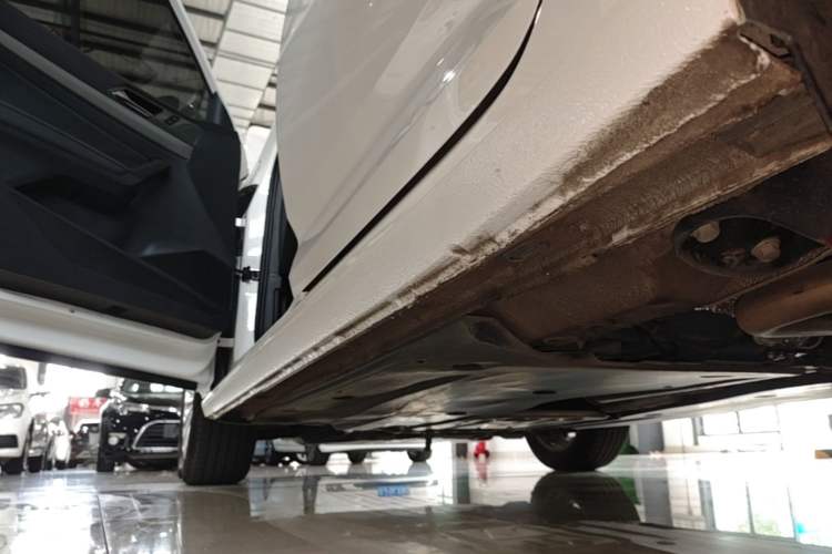 Used Volkswagen Lavida 2019 1.5L Automatic Comfort Edition China VI Standard Left Side Sill