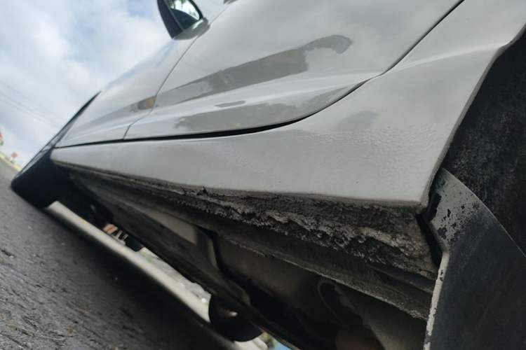 Used Volkswagen Lavida 2019 1.5L Automatic Vision Edition China VI Standard Left Side Sill